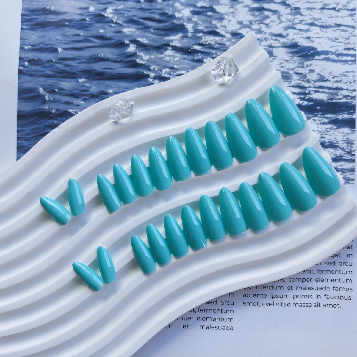 SXVME Uñas Postizas Azul Turquesa Almendradas - Uñas Acrílicas De Presión Medianas Estilo Estilete, Uñas Postizas Azules Opacas Con Pegamento, Ajuste Perfecto, Uñas De Gel Suave Reutilizables Para Muj