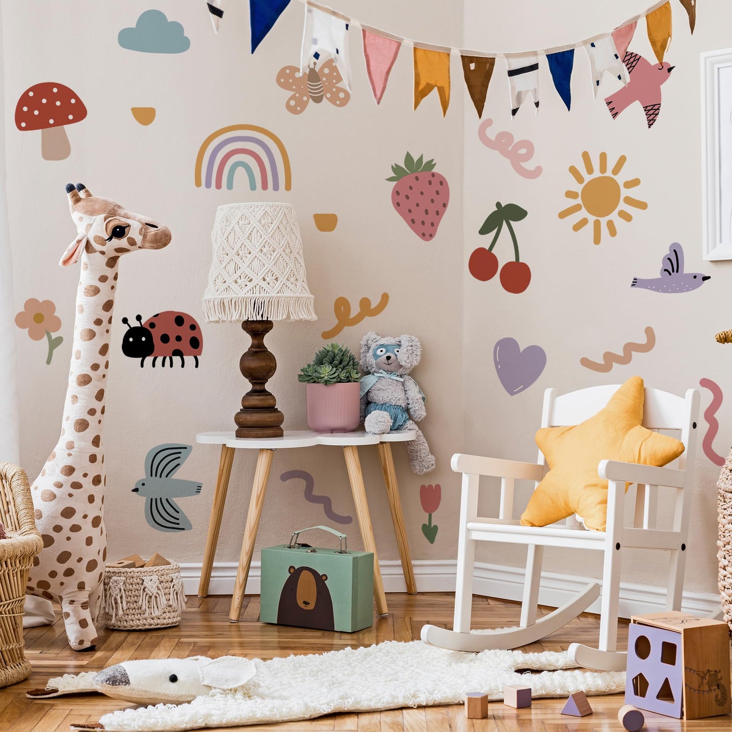 Calcomanías de Pared de Insectos y Frutas, Pegatinas de Pared Decorativas de Acuarela Estilo Garabato, Calcomanías Despegables y Adhesivas de Mariposas, Hongos, Fresas y Cerezas para Dormitorio