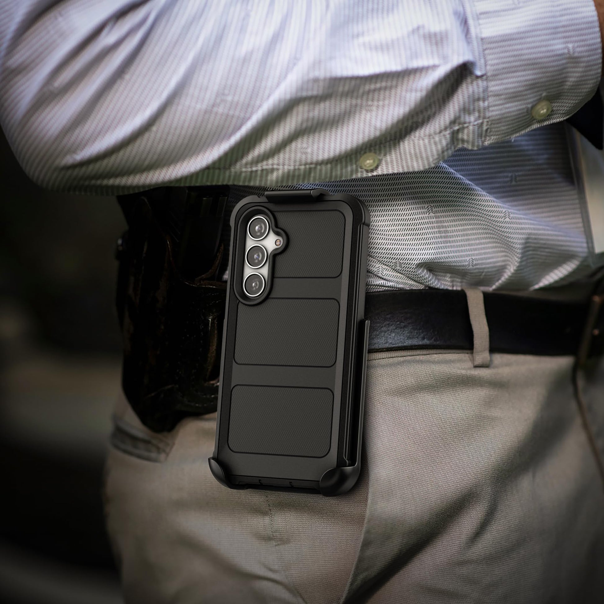 Funda Rígida Encased Negro Samsung Galaxy S24 FE Uso Rudo con Protector Pantalla de Vidrio Templado y Clip Cinturón Holster