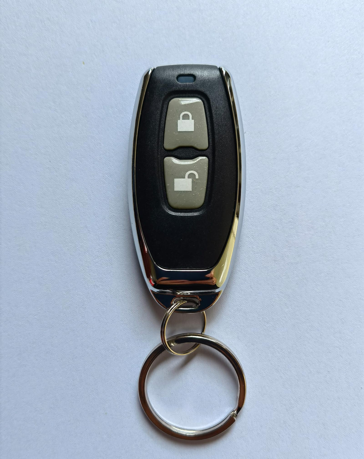 Alarma de Coche CHADWICK Universal Sin Ribete con 2 Controles Remotos y Sensibilidad de 7 Niveles