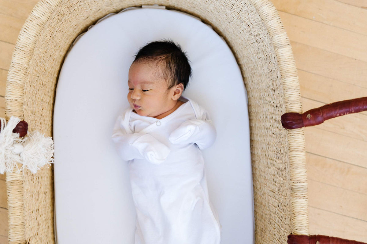 Vestido de bebé con perlas de cobre, para recién nacidos, anudado, para bebé, niño y niña, vestido de manga larga suave y elástico, con lazo en la parte inferior y guantes de mano, atuendo perfecto