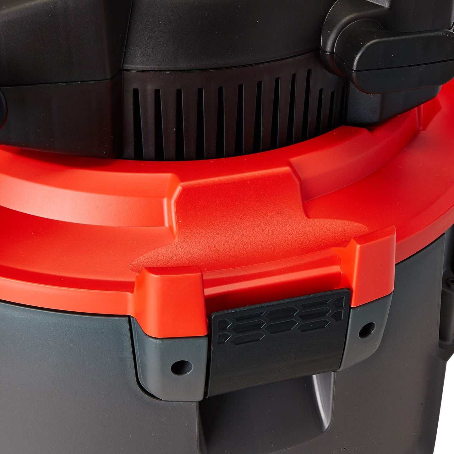 Aspiradora RIDGID RT1600M Sólidos y Líquidos Doble Herramienta Manguera Profesional Ergonómica Ruedas 360°