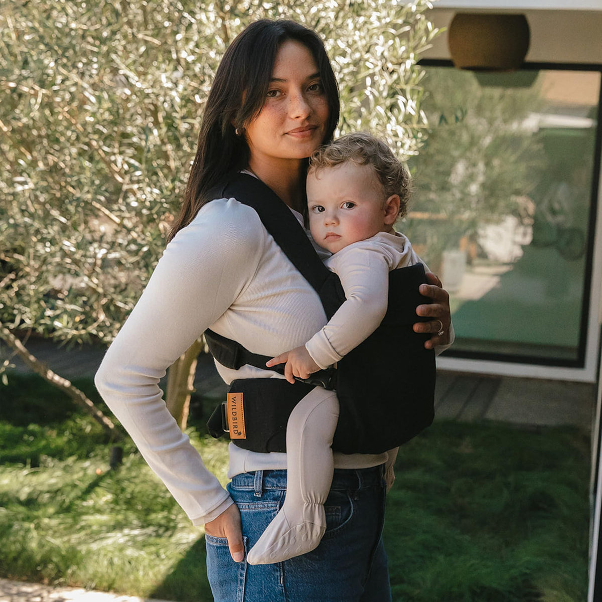 WildBird - Transportador aéreo - 7 a 45 libras - para mamás, papás y cuidadores - 100% fibras de lino europeas naturales - Versátil y ajustable - Tamaño pequeño - Tela cuervo