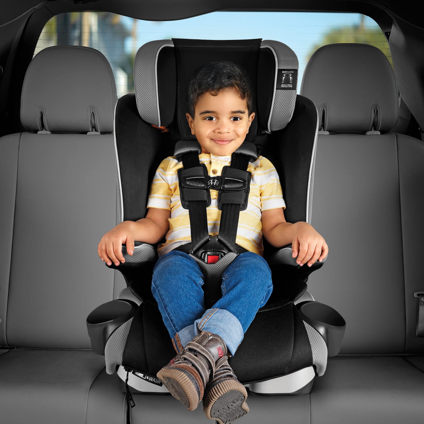 Chicco MyFit® Arnés con cierre + asiento de coche elevador, arnés de 5 puntos y asiento elevador de respaldo alto, tela con cierre y lavado, para niños de 25 a 100 libras. | Nightfall/Black