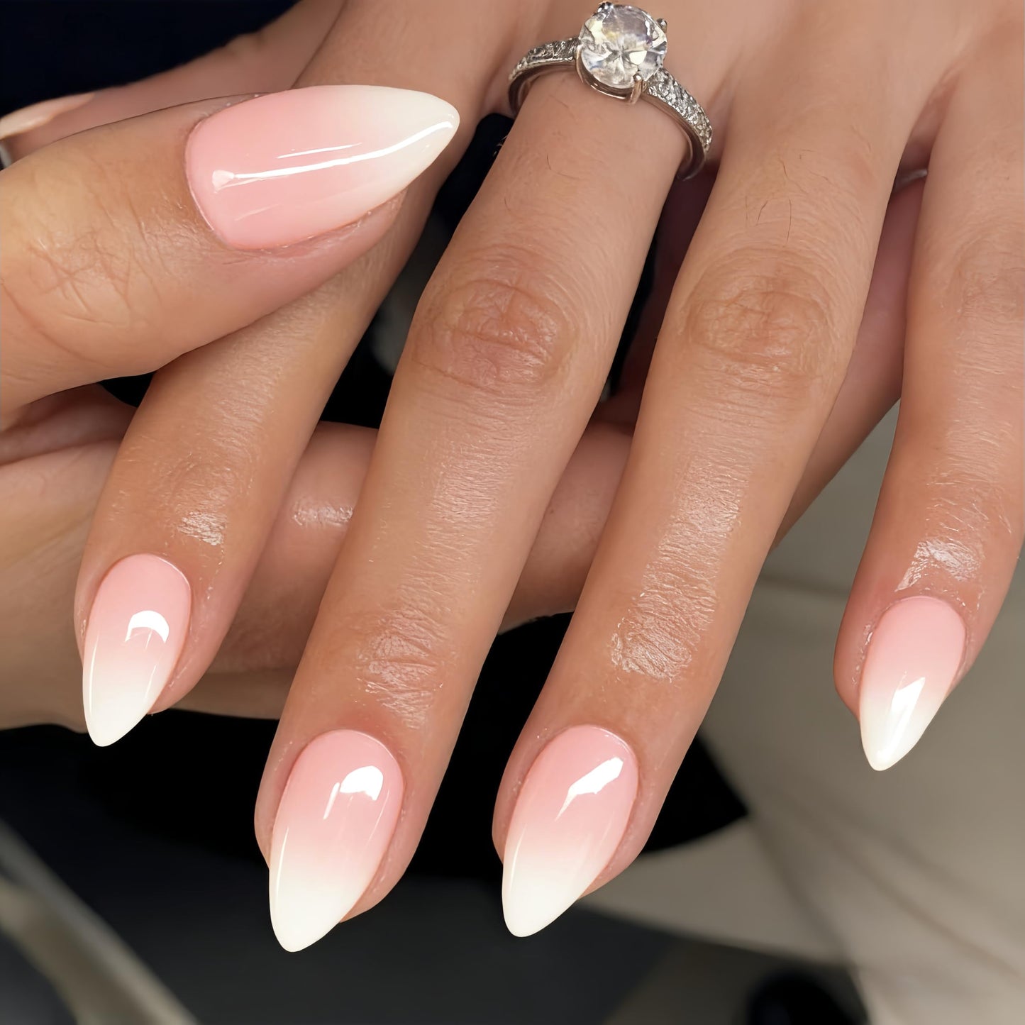 SXVME Uñas postizas cortas almendradas Ombre Press on Nails, uñas postizas cortas degradadas blancas y rosas Press ons, calidad de salón, uñas postizas acrílicas gruesas hechas a mano de