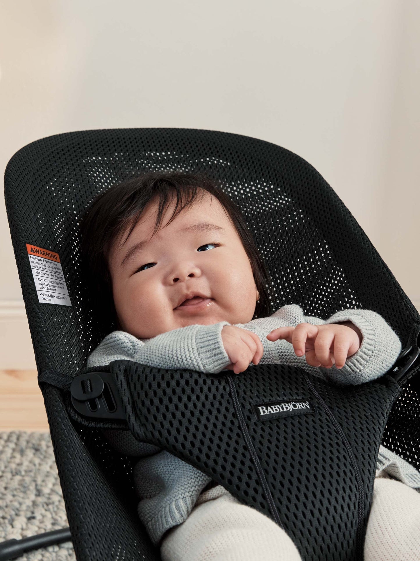 BabyBjörn Bouncer Bliss, Black Frame, Mesh, Black 2-in-1 Adjustable Baby Bouncer Seat and Toddler Chair, Newborn to Toddler (8-29 lbs), 4 positions, Lightweight & Portable