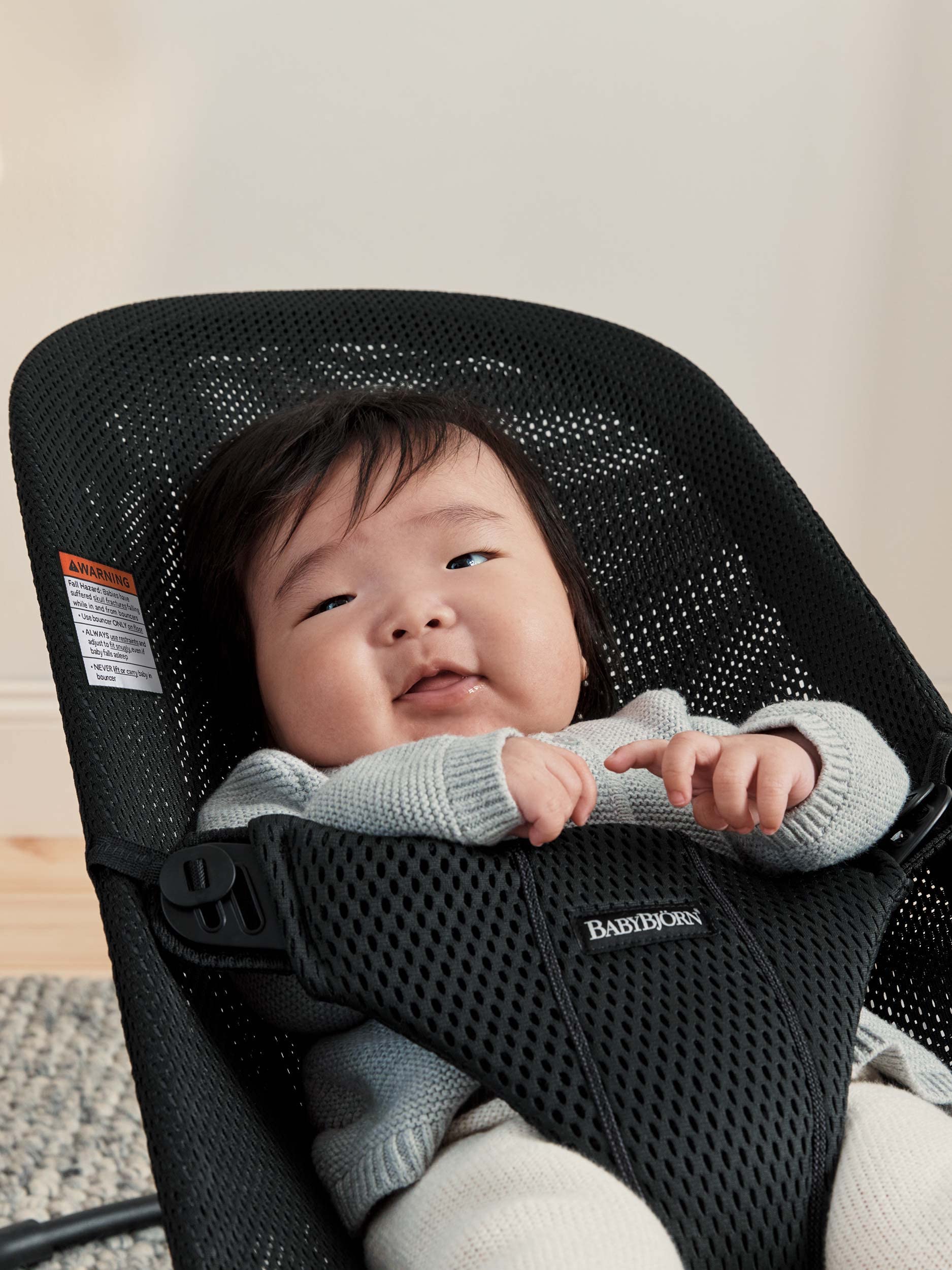 BabyBjörn Bouncer Bliss, Black Frame, Mesh, Black 2-in-1 Adjustable Baby Bouncer Seat and Toddler Chair, Newborn to Toddler (8-29 lbs), 4 positions, Lightweight & Portable