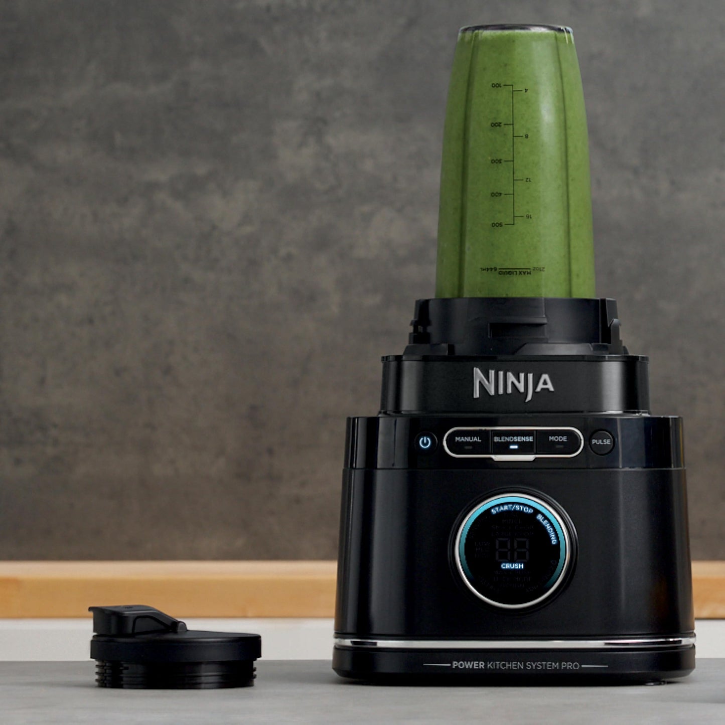 Sistema de Cocina NINJA Plateado con Tecnología BlendSense y Vaso Personal