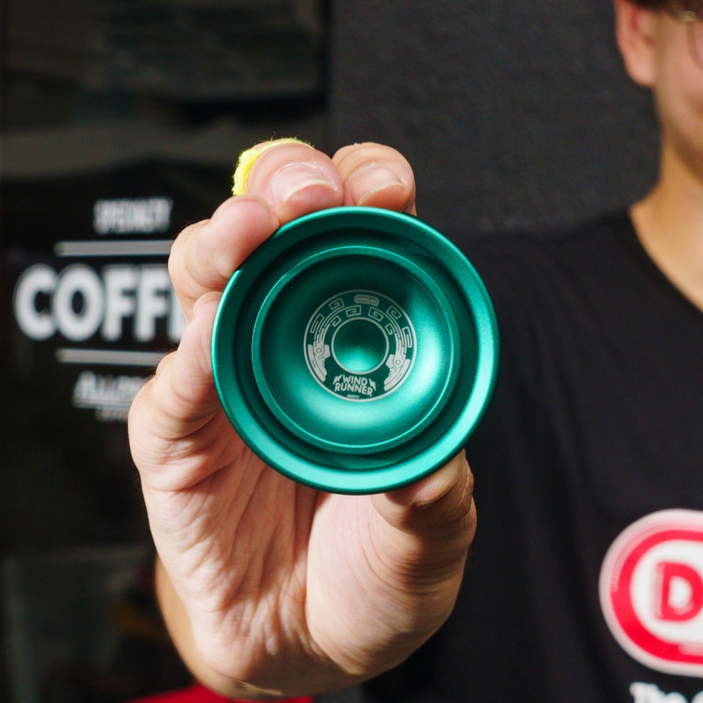 Duncan Toys Windrunner YoYo [Rojo] - YoYo de Aluminio de Nivel Profesional sin Respuesta con Doble llanta, rodamiento cóncavo, Respuesta de Pegatina SG