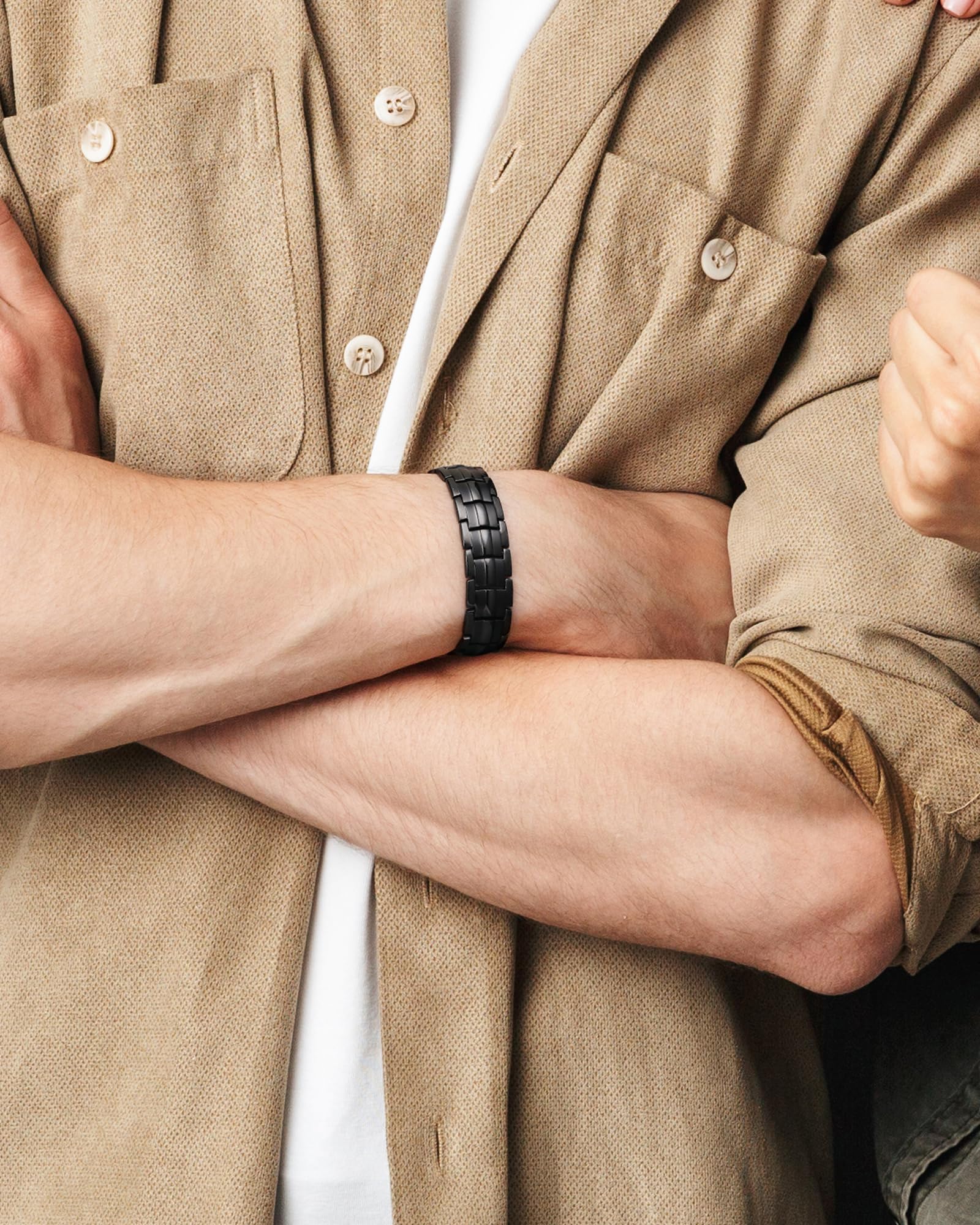 Jecanori Pulseras de acero de titanio para hombre - Pulsera ultra para hombre con herramienta de extracción y caja de regalo de joyería