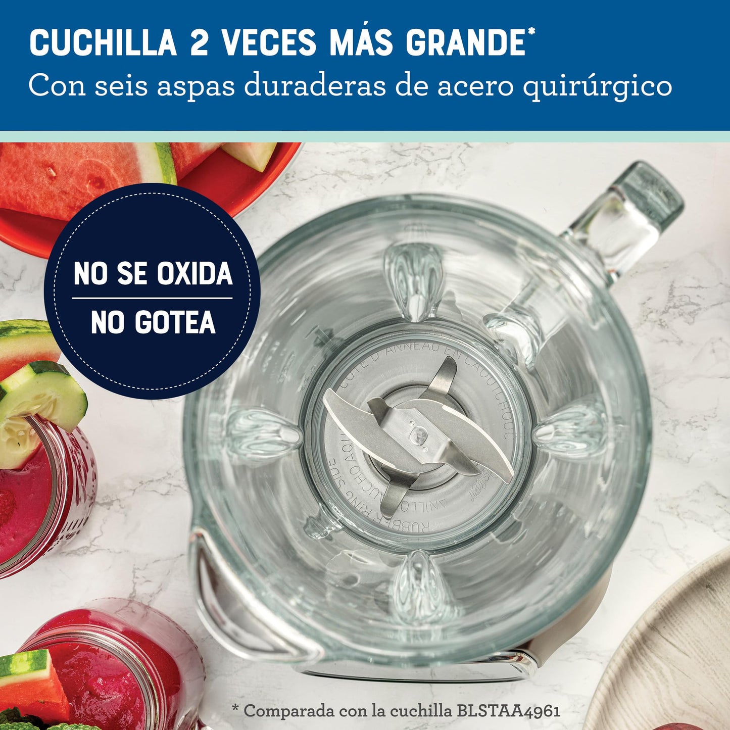 Licuadora Oster Rojo con Programas Automáticos y Tecnología Reversible