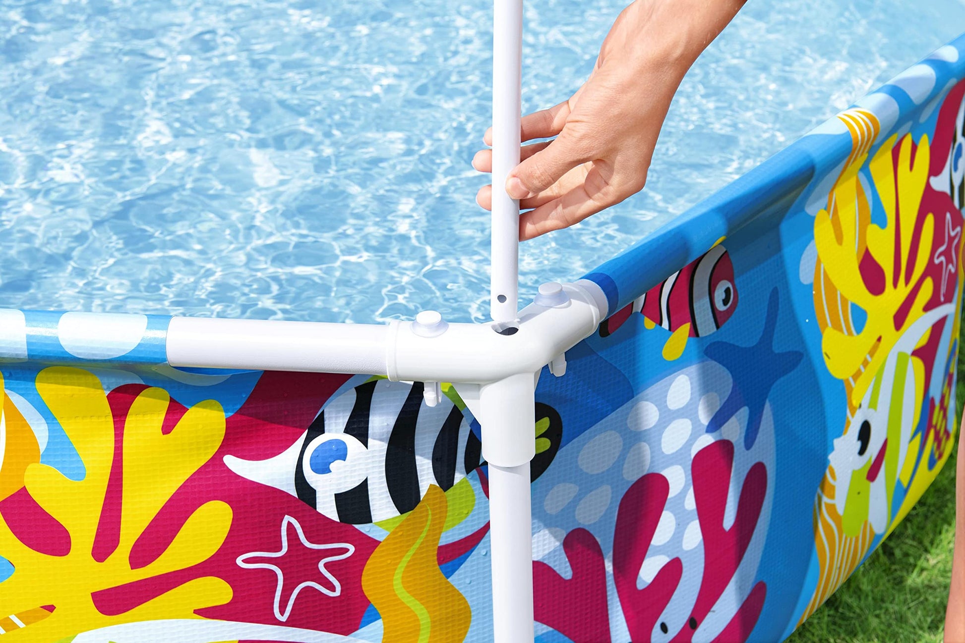 Bestway - Piscina con Marco Profesional de Acero con protección Solar en el Techo, sin Bomba de diámetro, 183 x 51 cm, diseño subacuático Redondo