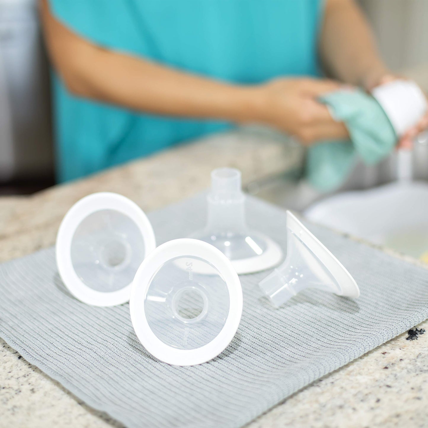 Embudo PersonalFit Flex Medela Grande 27 mm para Extractores de Leche