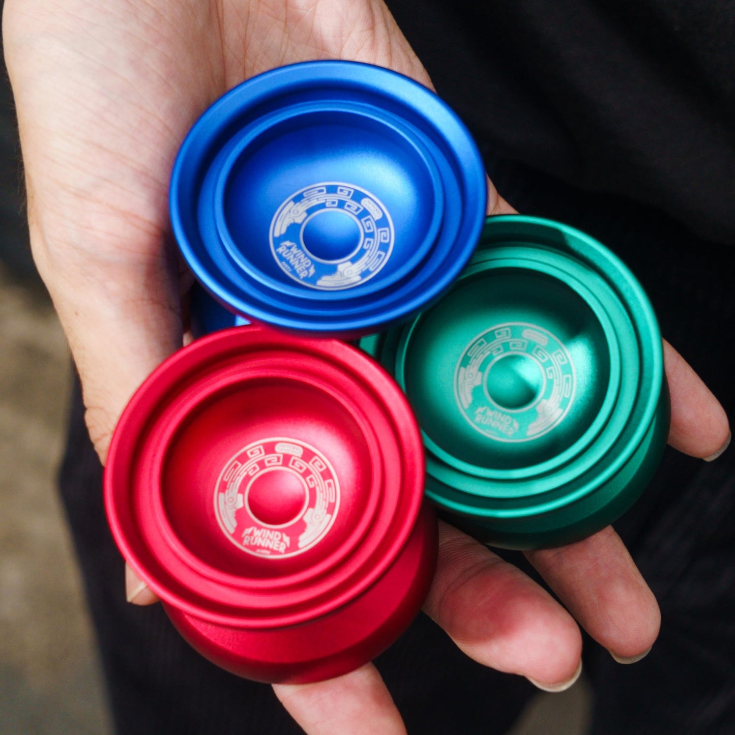 Duncan Toys Windrunner YoYo [Rojo] - YoYo de Aluminio de Nivel Profesional sin Respuesta con Doble llanta, rodamiento cóncavo, Respuesta de Pegatina SG