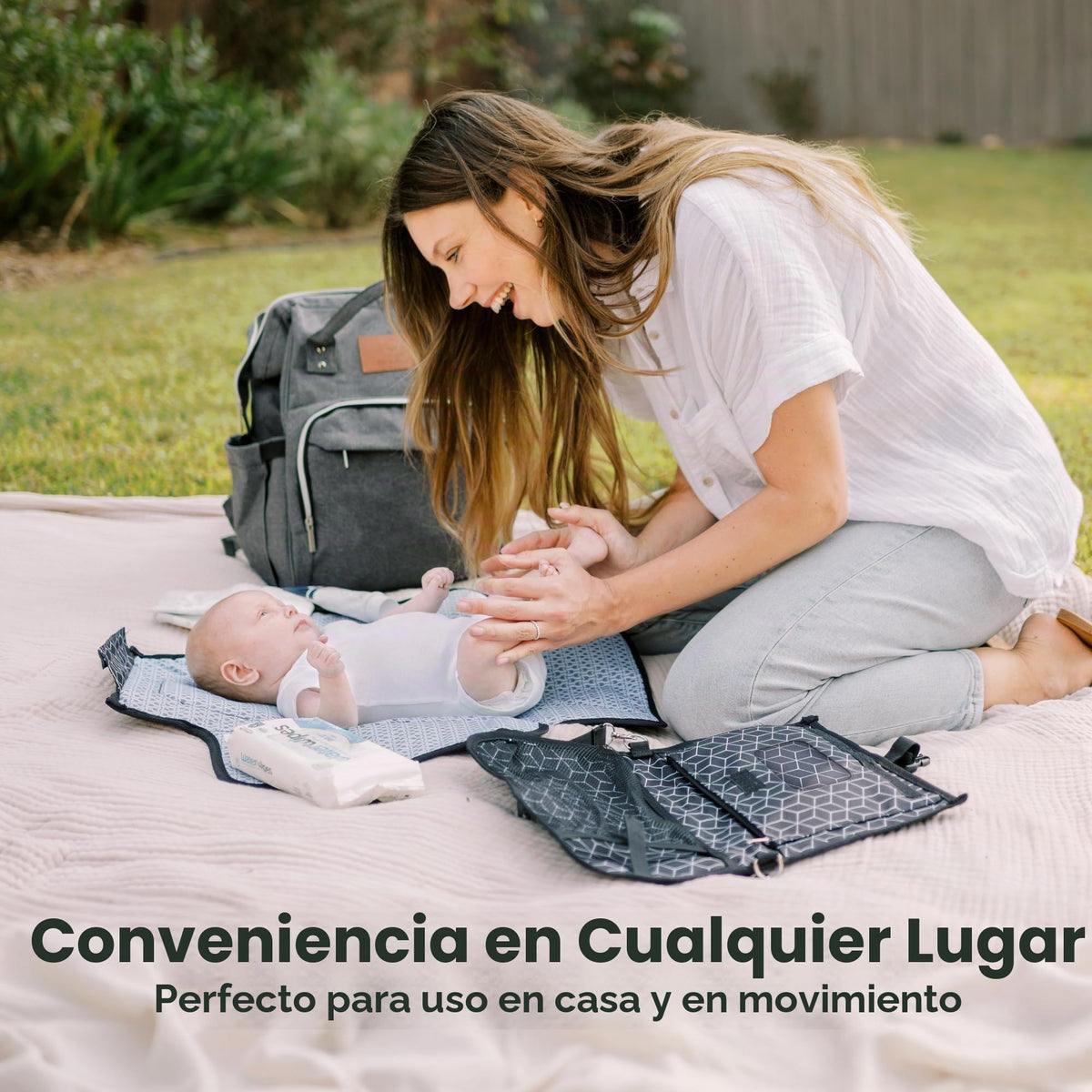 KeaBabies - Cambiador portátil para pañales – Cambiador grande impermeable para bebé, embrague de pañales de viaje compacto, bolsillos funcionales para artículos esenciales para recién nacidos,