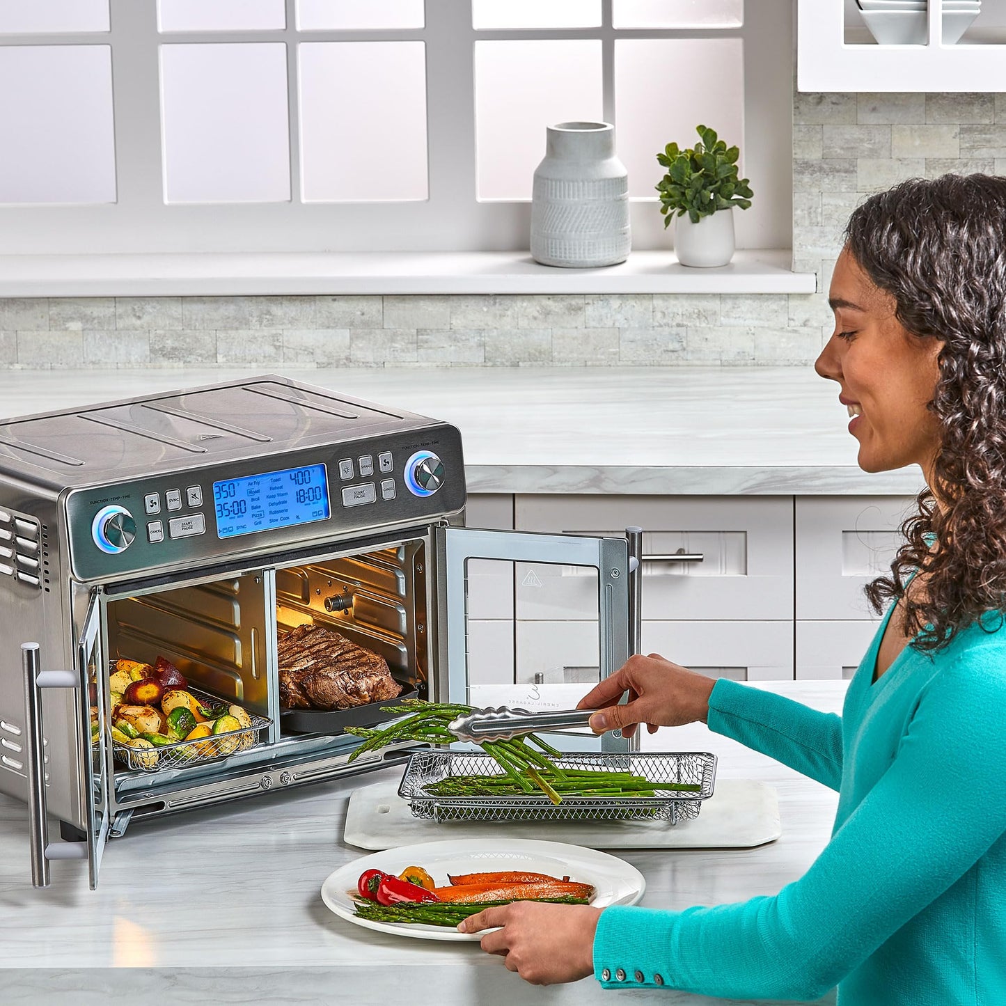 Emeril Lagasse Dual Zone 360 Air Freyer Oven Combo con puerta francesa, comidas extra grandes de 25 cuartos de galón para cocinar dos alimentos de dos maneras diferentes al mismo tiempo, hasta un 60%