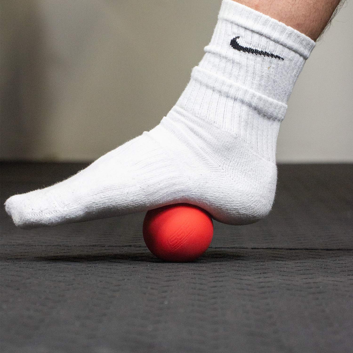 Pelota de Masaje Fitness Acero Roja para Liberación Muscular Profunda