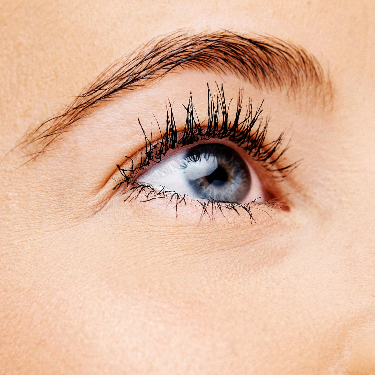 essence Lash PRINCESS curl and volume mascara