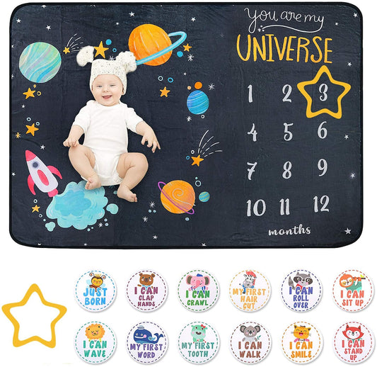 ComboJoy - Manta de hito para bebé para niño y niña, manta de hito mensual grande de 60 x 40 pulgadas, con 12 calcomanías de animales, rastreador de crecimiento personalizado con temática espacial