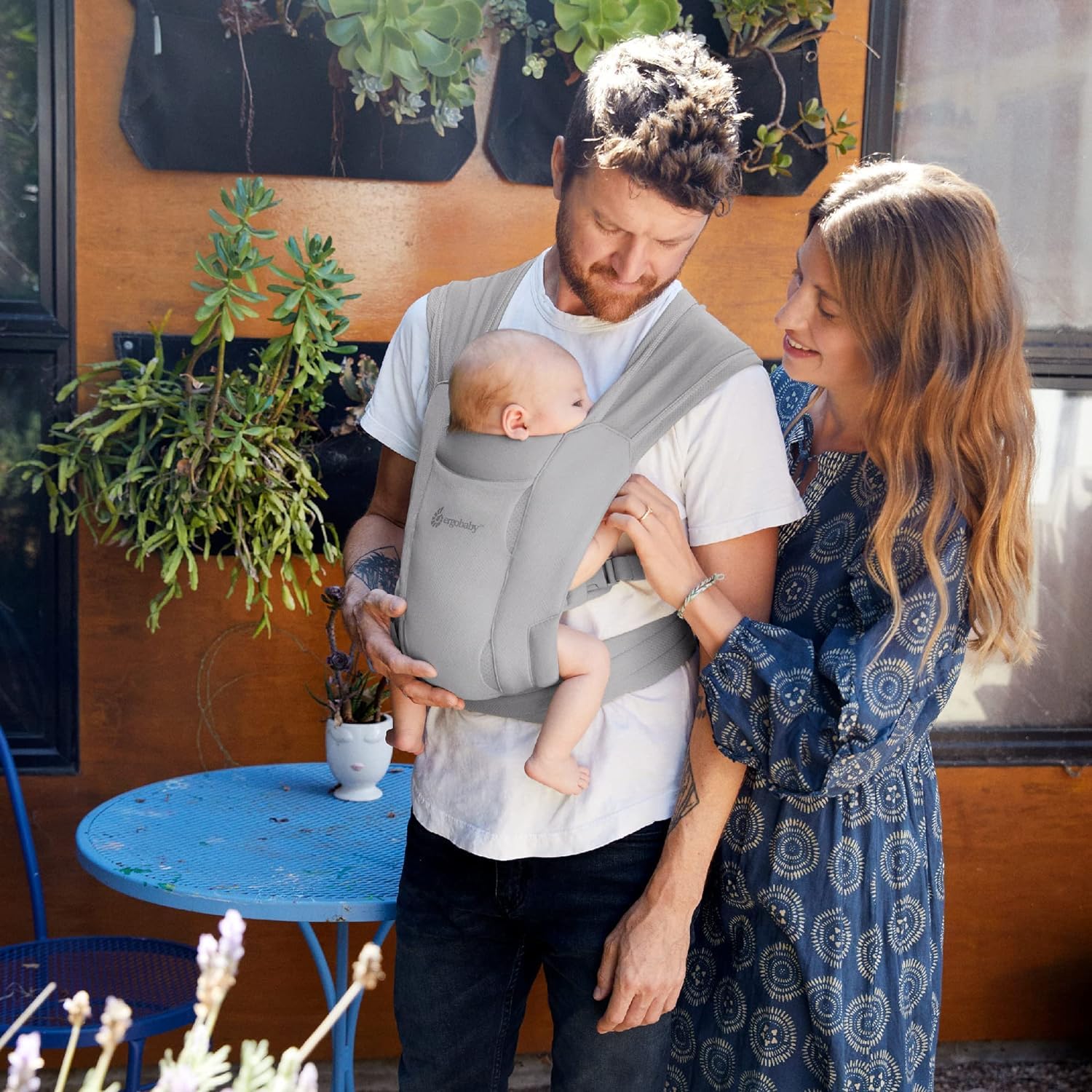 Envoltura Portabebés Ergobaby Gris Suave con Malla de Aire para Recién Nacido