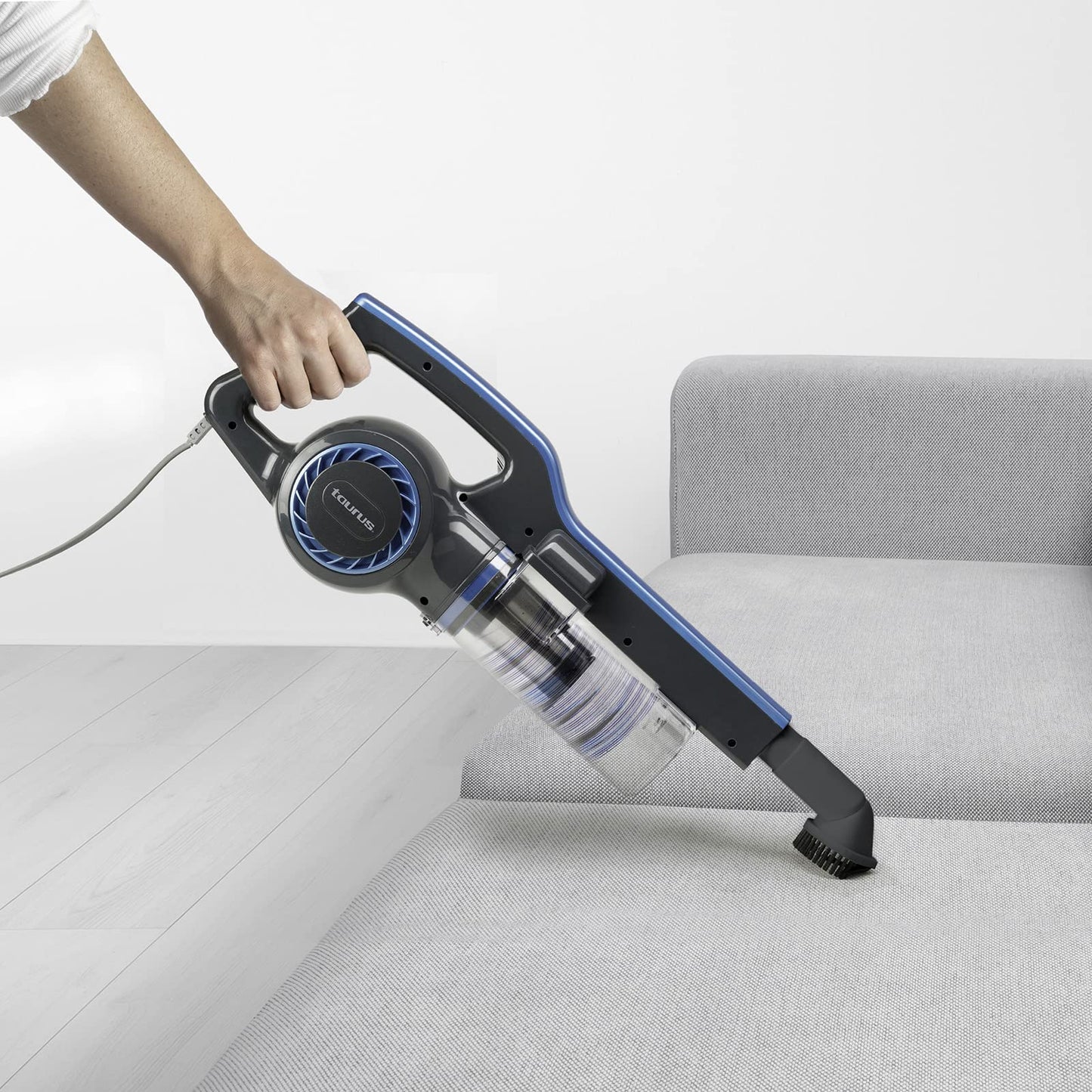 Taurus Liberty | Aspiradora Vertical Ciclónica 3 en 1 | Aspiradora de Mano Ligera | Cable 6 Metros | 800 ml de Capacidad | 3 Sistemas de Filtrado HEPA | Accesorios incluidos | Funcional y Versátil