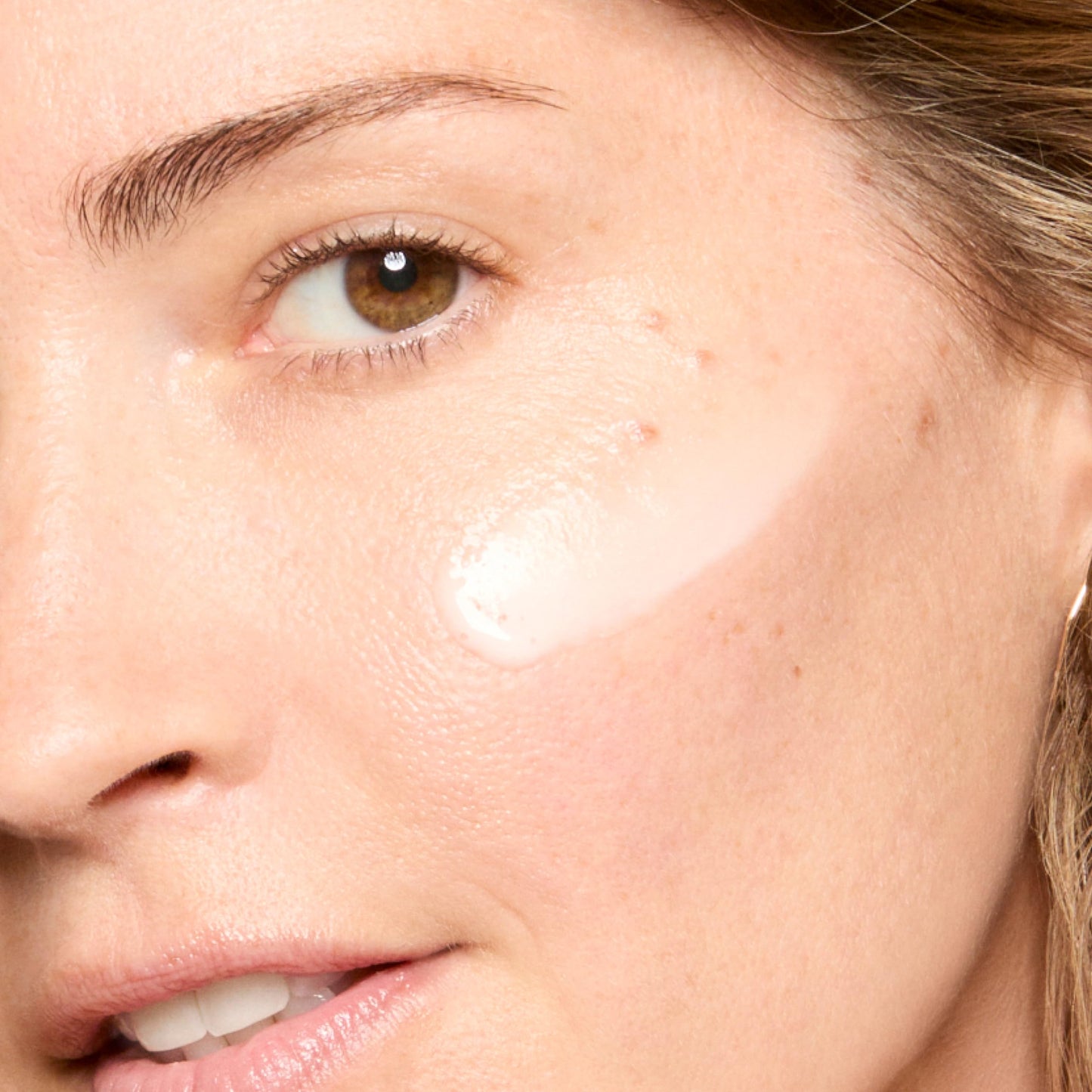 Suero Retinol Honest Beauty Puro sin Parabenos con Tapioca Encapsulado Liberación Prolongada