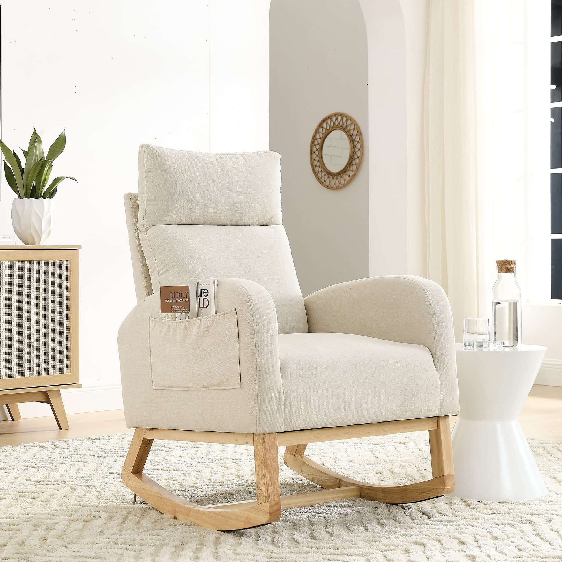 Krinana - Mecedora de guardería con patas de madera maciza, silla planeadora para guardería con dos bolsillos laterales, sillón basculante para sala de estar, recámara (beige, tela de lino)