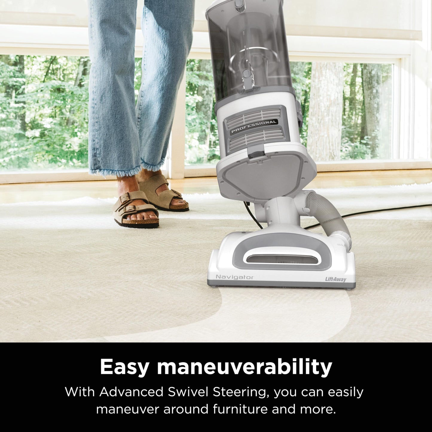 Aspiradora Vertical Shark Navigator Lift-Away Blanco Plateado con Cepillo para Mascotas y Herramienta para Hendiduras Profesional