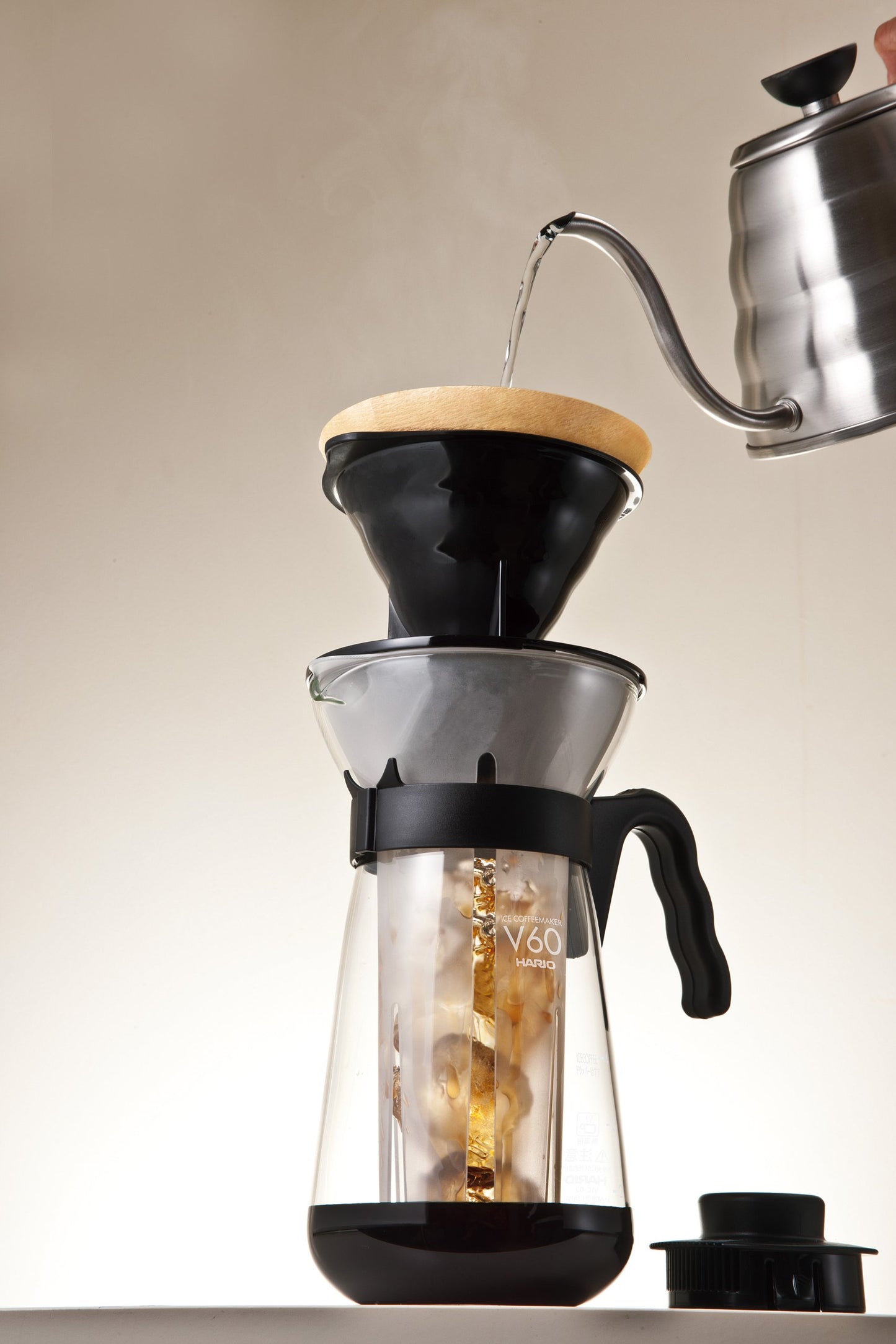 Hario V60"Fretta" Cafetera caliente y helada, 700 ml, color negro