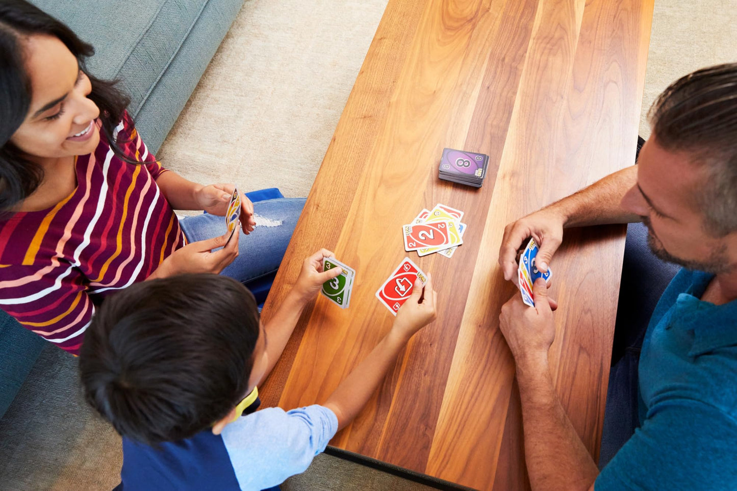 Juego de Cartas UNO Flip Mattel Metálico para Jugar Entre Amigos 7+ Años