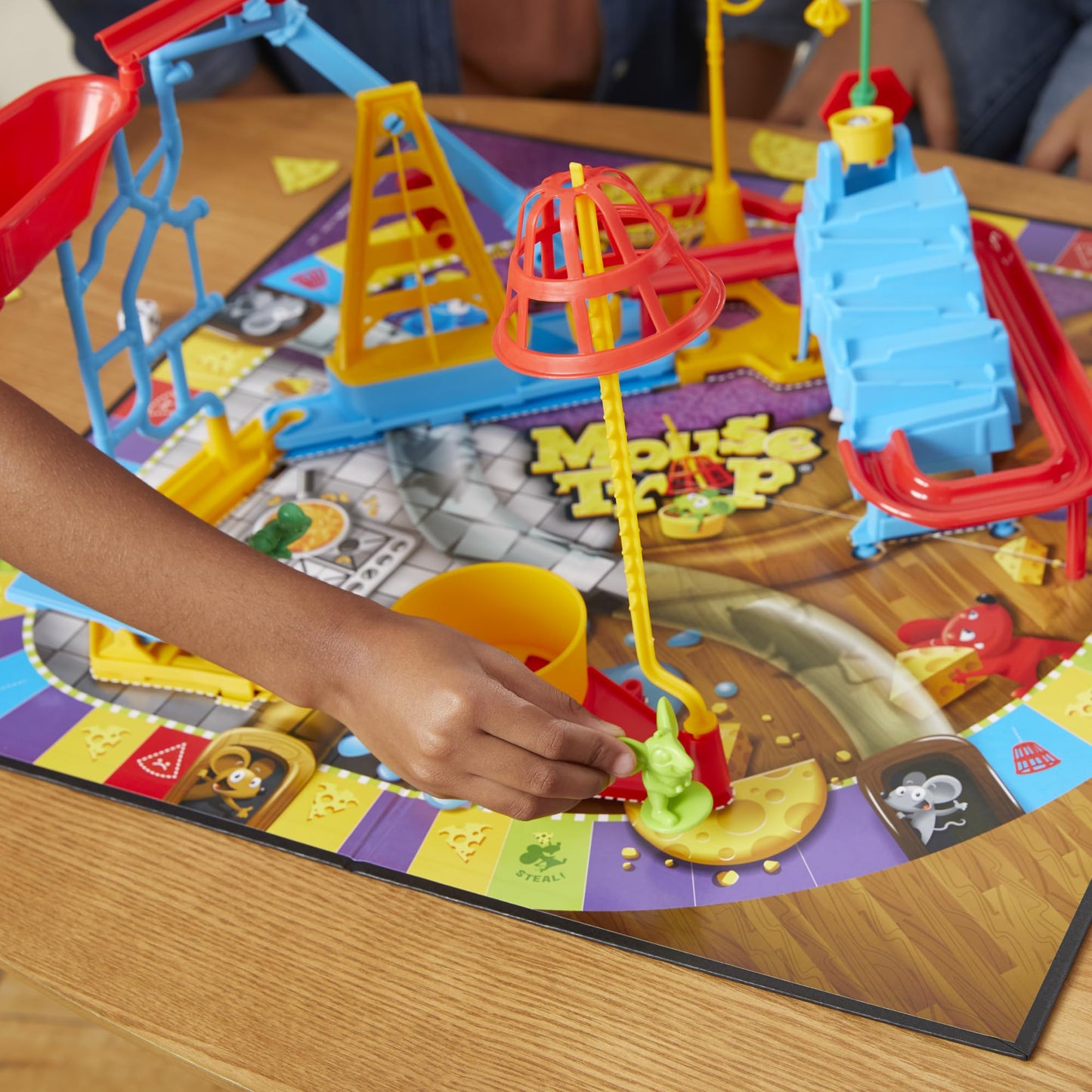 Hasbro Gaming Juego de Mesa con Trampa para Ratones para niños de 6 años en adelante, Juego clásico para 2 a 4 Jugadores, con configuración más fácil Que Las Versiones anteriores