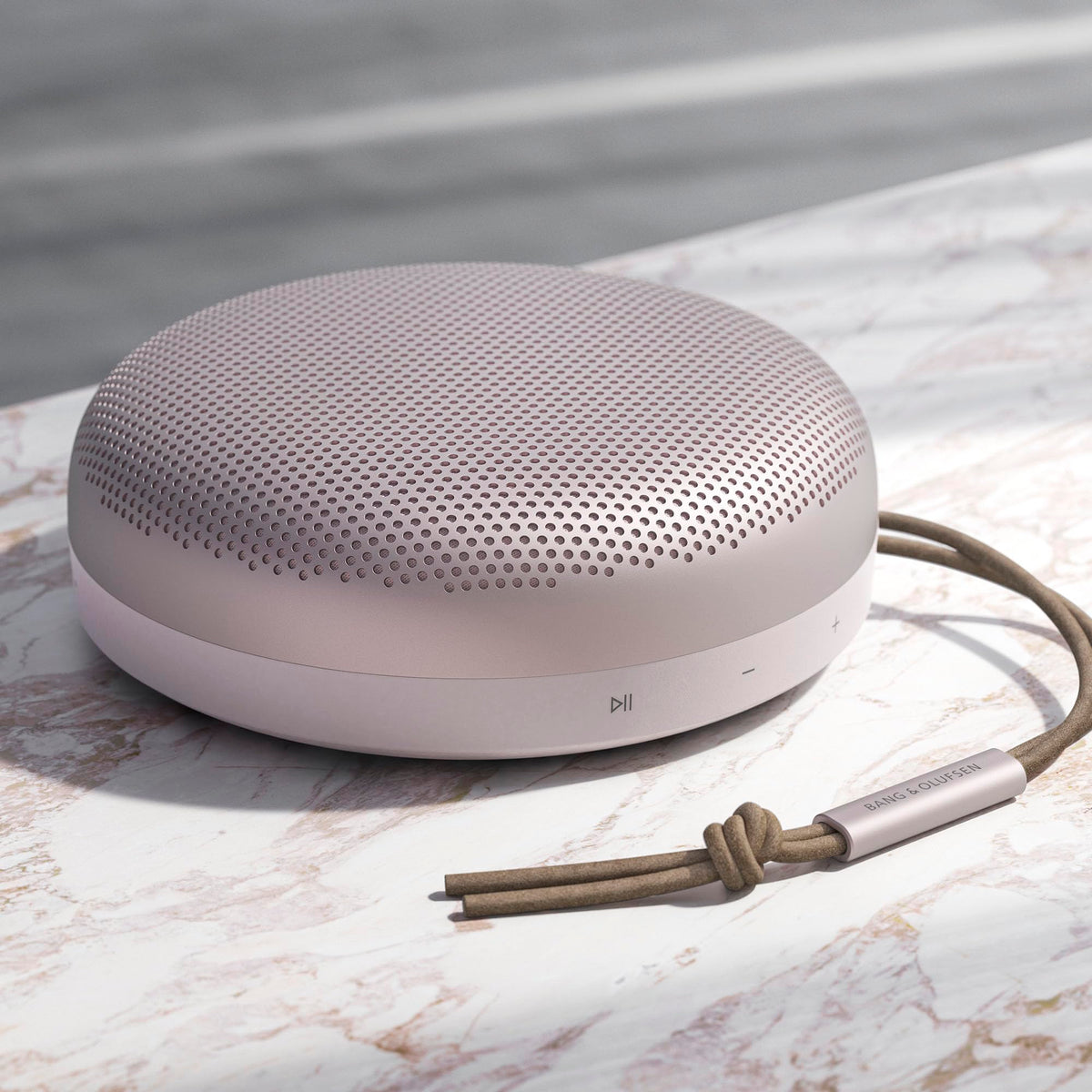 Altavoz Bluetooth Inalámbrico Portátil Bang & Olufsen Rosa Impermeable con Micrófono