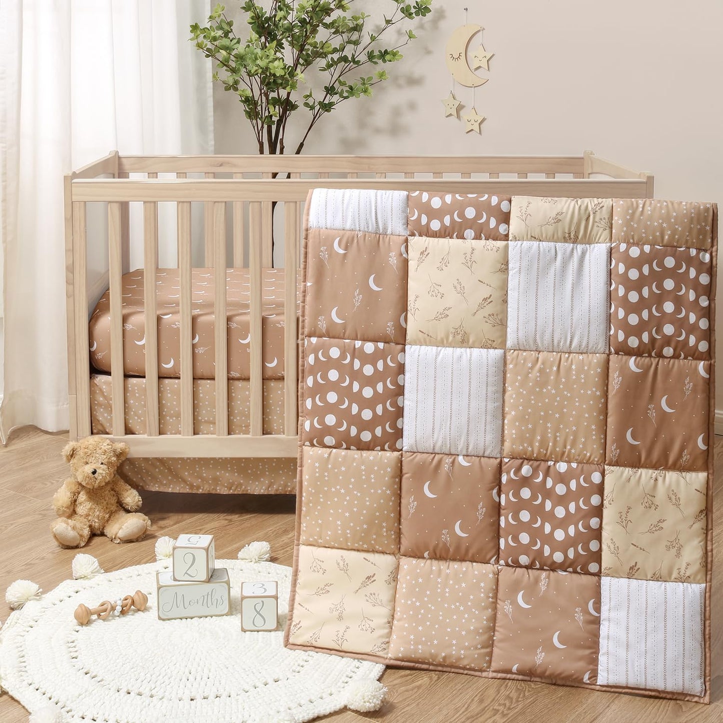 El juego de ropa de cama para cuna de 3 piezas The Peanutshell para niños y niñas - Decoración de cama de guardería para recién nacidos, bebés y niños pequeños con sábana ajustable para cuna, volante
