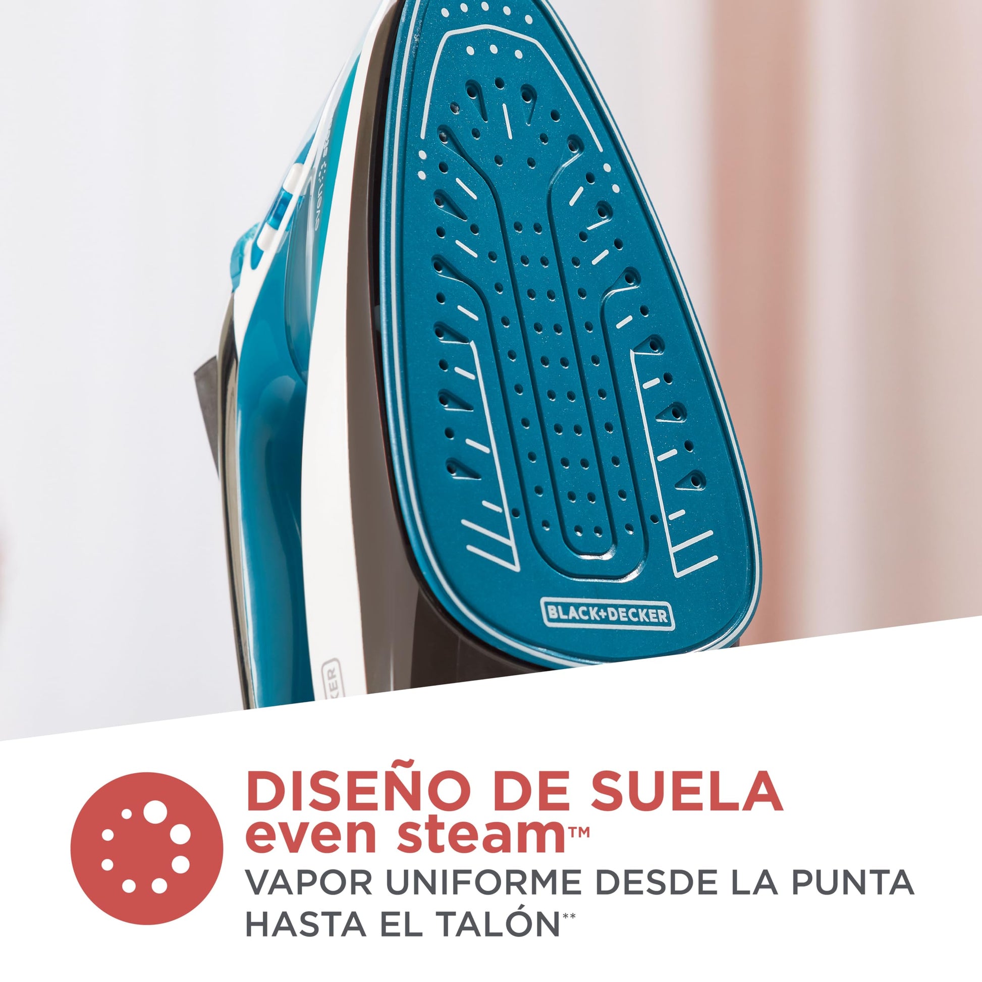 BLACK+DECKER Plancha de Vapor Smart Steam con Suela de Cerámica y Cable Retáctil, ICR1924