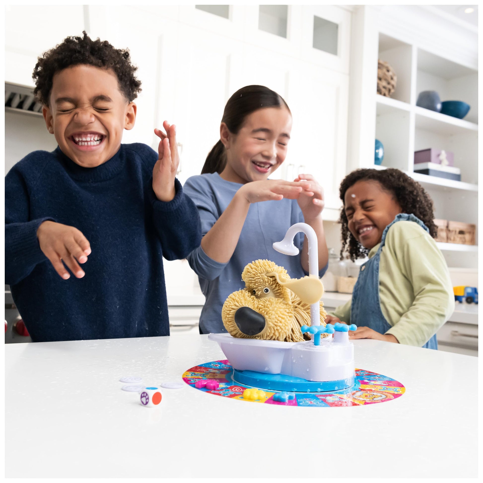 Baña a Doggy, El galardonado juego para niños de bañar, sacudir y duchar al perrito, Juego de mesa para niños para noches de juegos en familia, Juegos y juguetes para niños a partir de 4 años