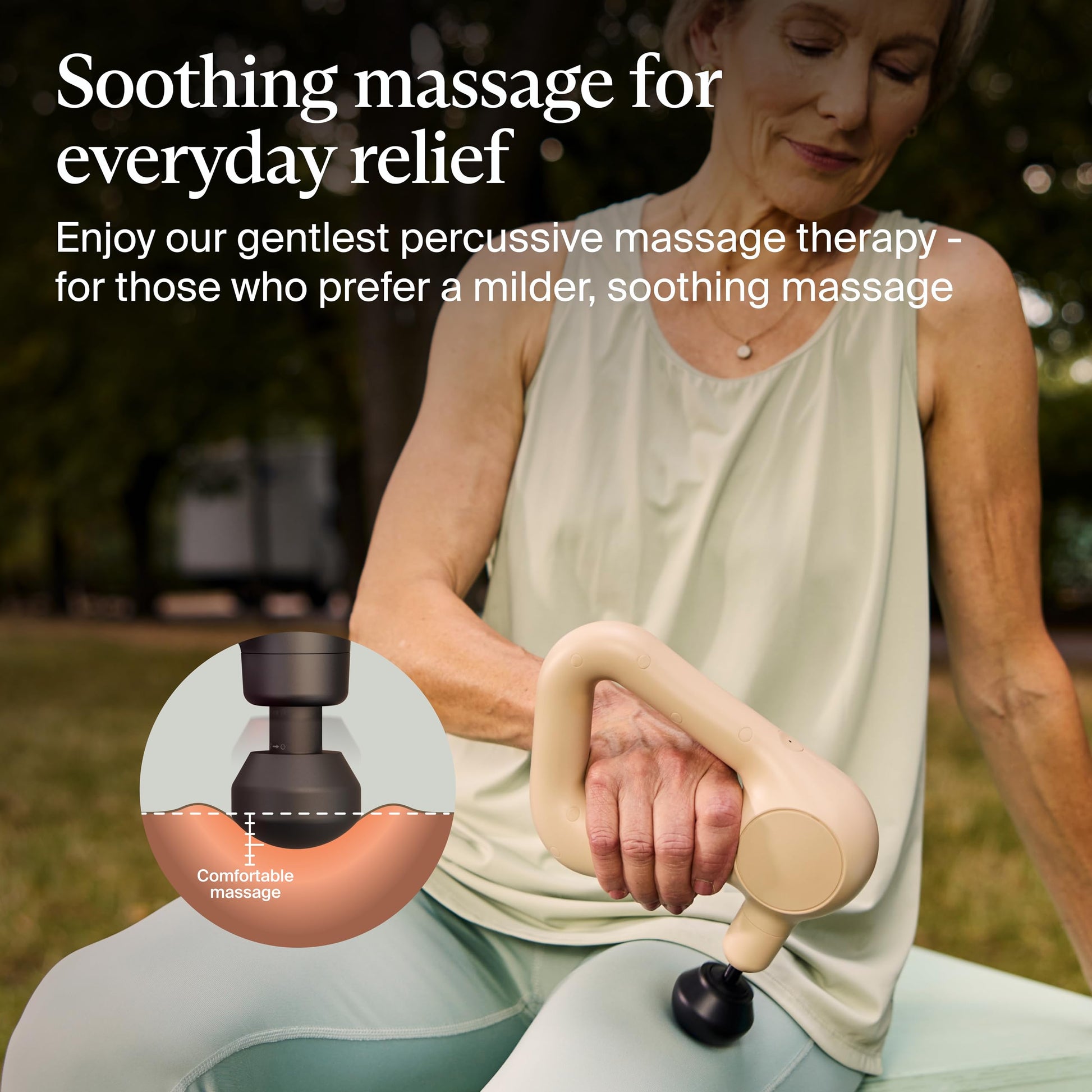 TheraGun - Pistola de masaje de percusión de mano, fácil de usar, cómoda y ligera masajeador personal para terapia de masaje para aliviar el dolor en cuello, espalda, piernas, hombros y cuerpo (arena)