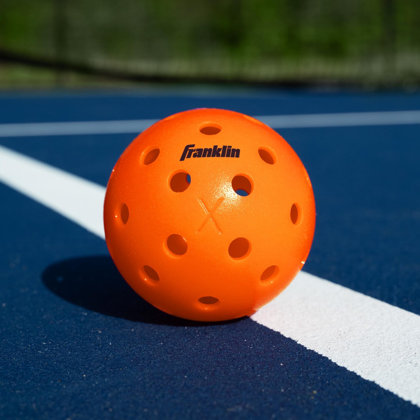 Franklin Sports - Bolas de Pickleball X-40 para Exteriores, aprobadas por Estados Unidos (USAPA) - Paquete de 3 Pickleballs Exteriores - Lava - Bola Abierta de Estados Unidos
