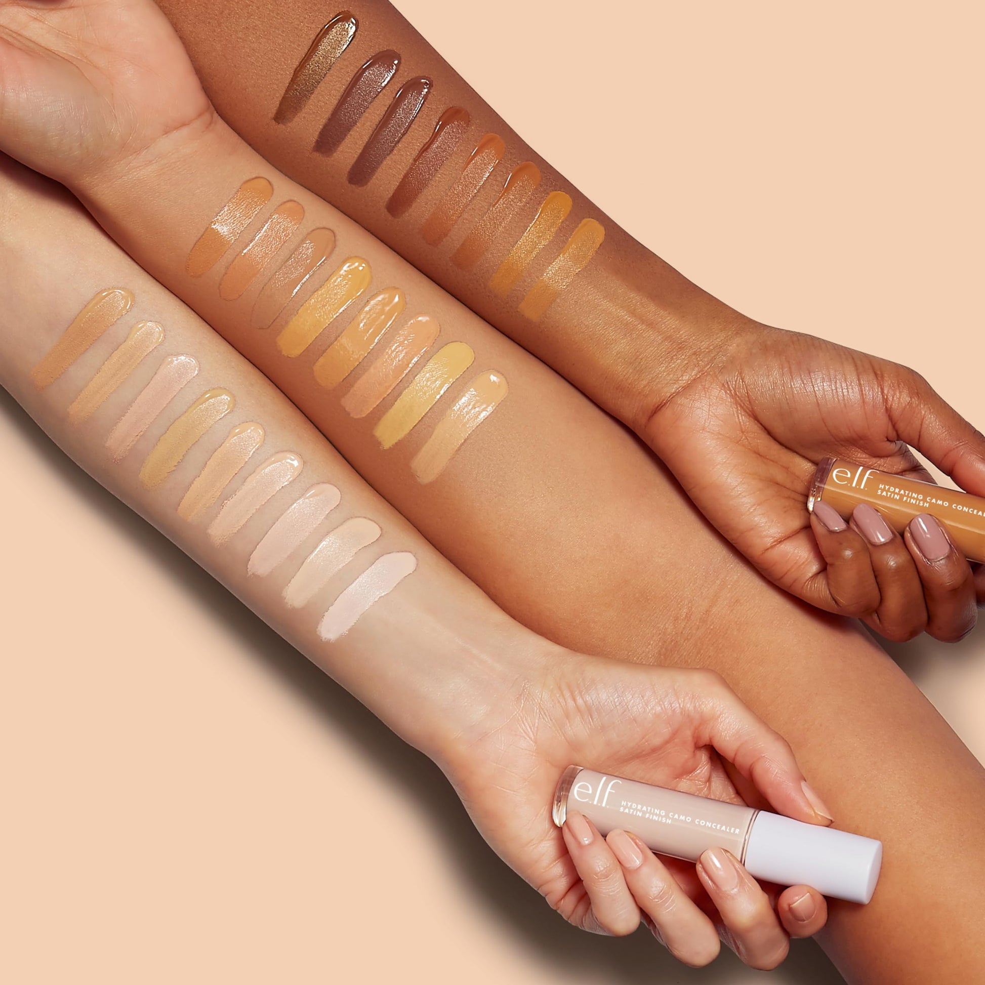 elf, Corrector de camuflaje hidratante, Ligero, Cobertura completa, Larga duración, Oculta, Corrige, Cubre, Hidrata, Destaca, Melocotón claro, Acabado satinado, 25 tonos, Uso durante todo el día, 0.2