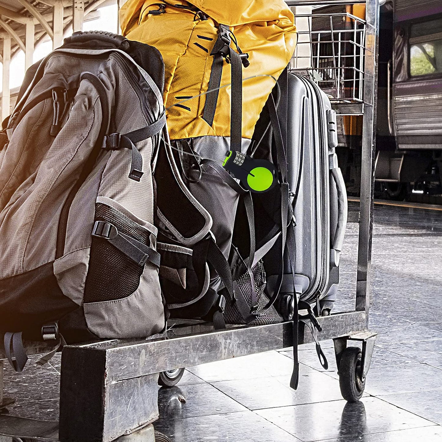 Lewis N. Clark - Candado de cable retráctil con cable de acero de 30 pulgadas, Verde, Candado aprobado por la TSA y candado de bicicleta para equipaje + viajes, configura tu combo con cable de acero