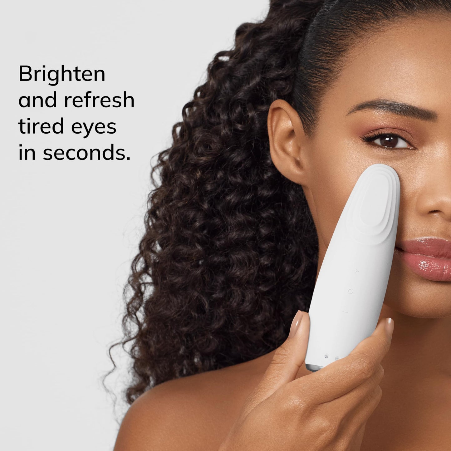 GESKE | SmartAppGuided™ Warm & Cool Eye Energizer | 6 en 1 | Masajeador de ojos | Masajeador anti ojeras | Eliminar bolsas y párpados caídos | Masaje ocular eléctrico