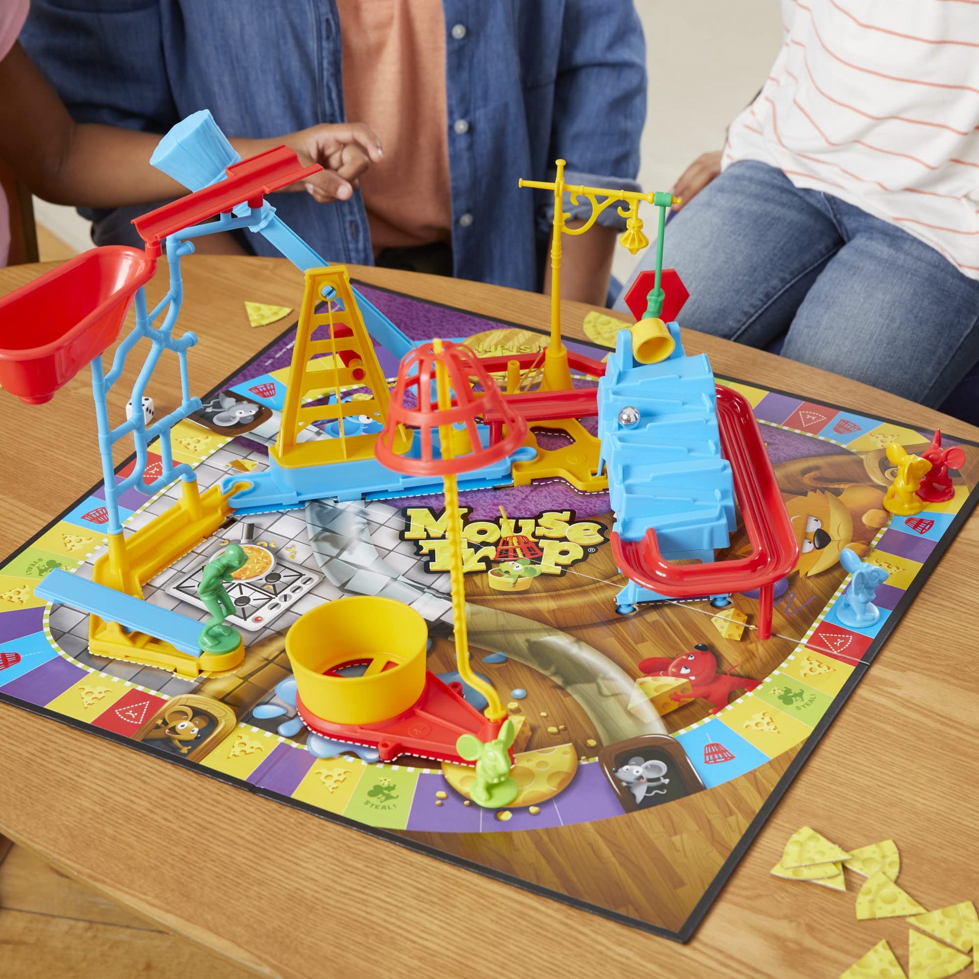 Hasbro Gaming Juego de Mesa con Trampa para Ratones para niños de 6 años en adelante, Juego clásico para 2 a 4 Jugadores, con configuración más fácil Que Las Versiones anteriores