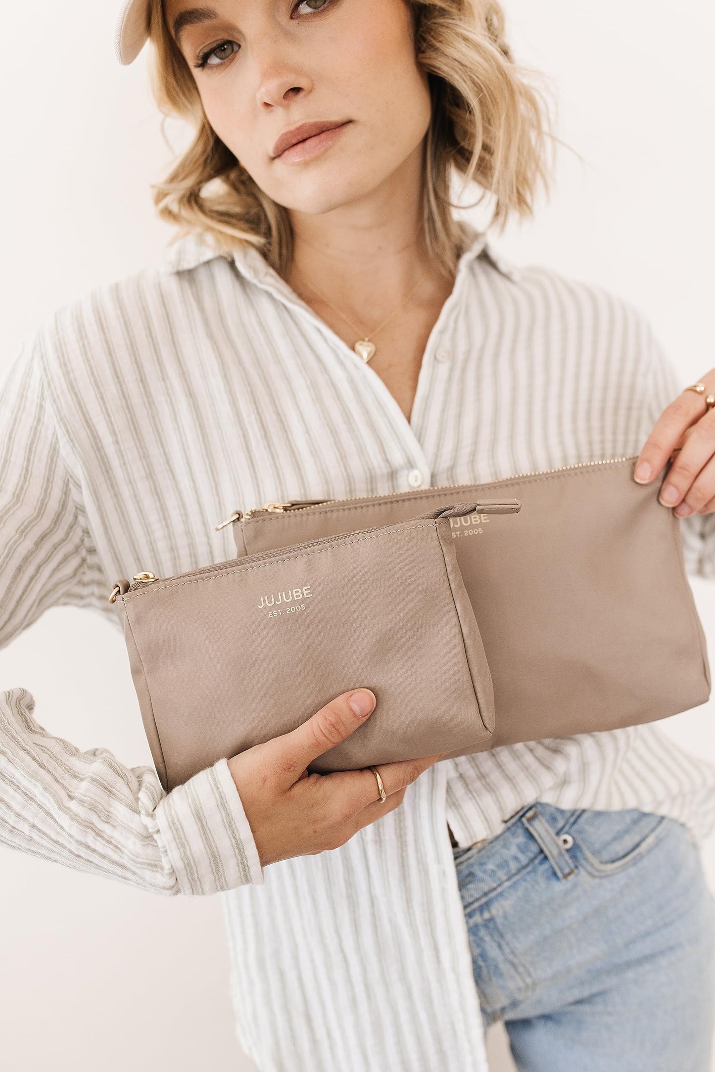 JuJuBe - Juego de bolsa de 3 piezas, bolsas organizadoras para pañales, bolso convertible a pequeño con correa cruzada, perfecto para viajes, bolsa de cosméticos o maquillaje, grande, mediano y