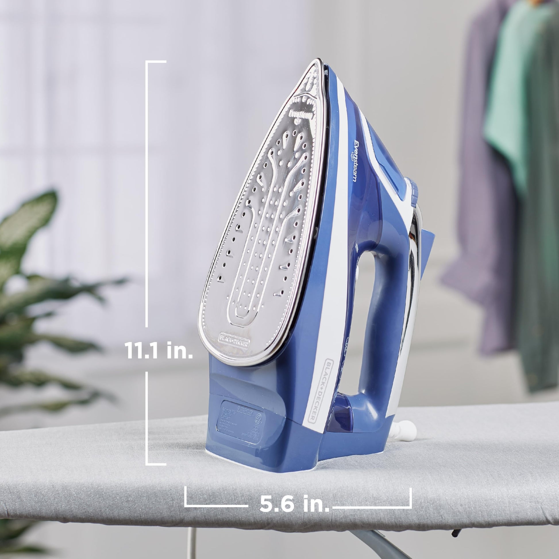 BLACK+DECKER - Plancha de vapor de un paso, suela EvenSteam y control de vapor inteligente con depósito de agua de fácil llenado y apagado automático de 3 vías