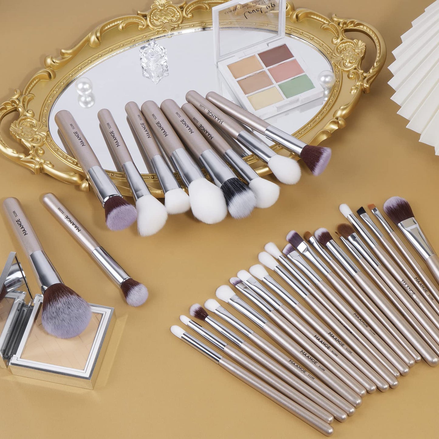 Brochas de Maquillaje Profesional 30 Piezas kit Alta Calidad Sintético Brochas Maquillaje Sombras de Brochas para Ojos en Polvo para Base de Maquillaje -Champagne Gold
