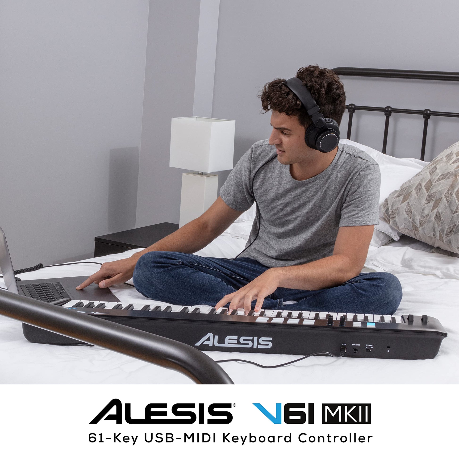 Alesis V61 MKII - Teclado Controlador MIDI USB, 61 teclas sensibles a la velocidad, 8 Pads con Full Level, Arpegiador, Rueda Pitch/Mod, Note Repeat y Suite de software