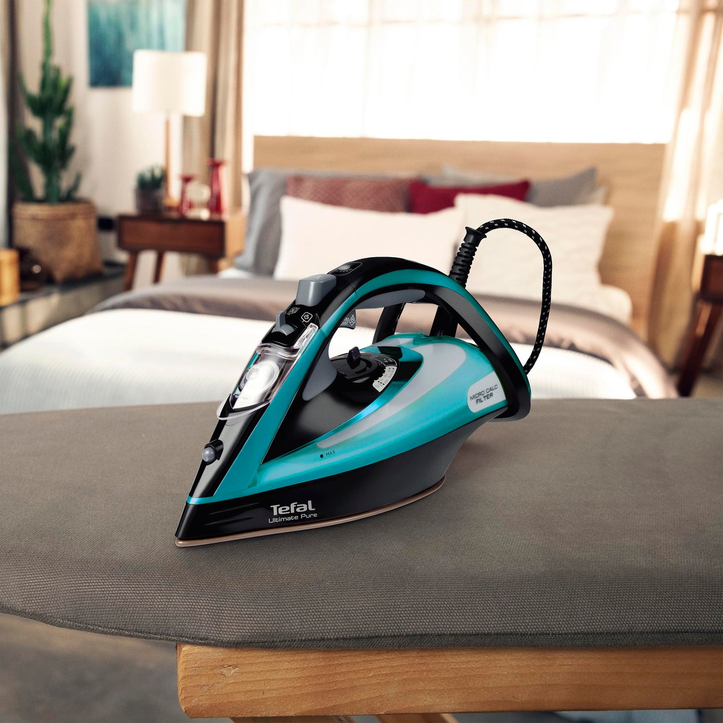 Plancha a Vapor Tefal Ultimate Pure Negro Azul con Suela Durilium Autoclean 250 g/min