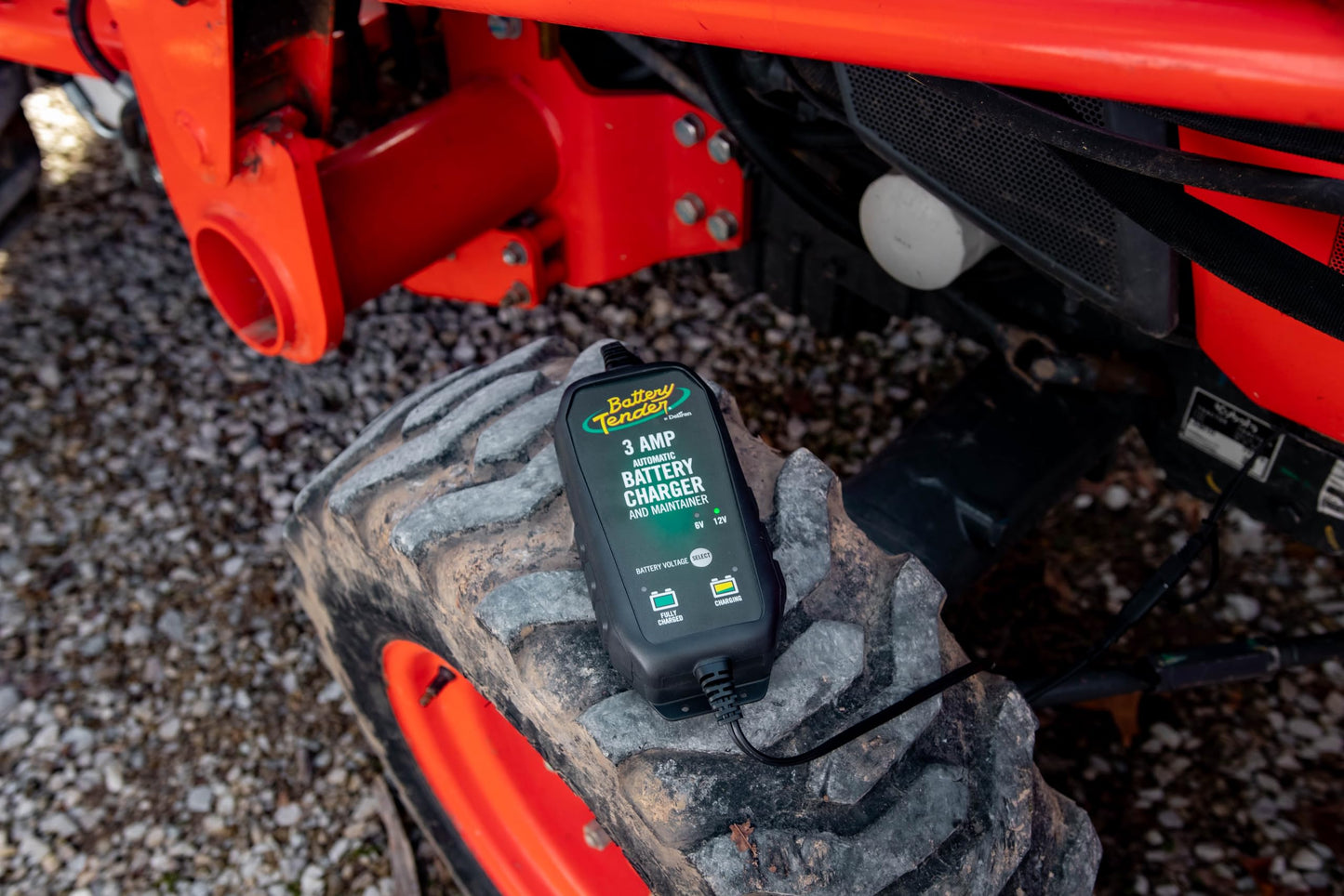 Battery Tender - Cargador y mantenedor de batería de 3 amperios – Automático Inteligente conmutable de 12 V o 6 V para Coches, SUV y Camiones, Cargador de batería de Plomo, AGM, Gel y Litio –