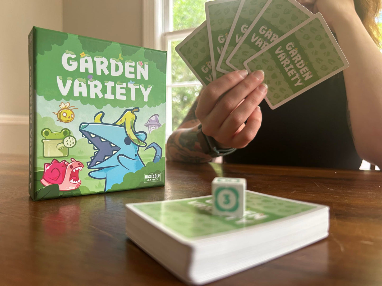 Juego de Cartas Unstable Games Variedades de Jardín Peculiar para Niños, Adolescentes y Adultos