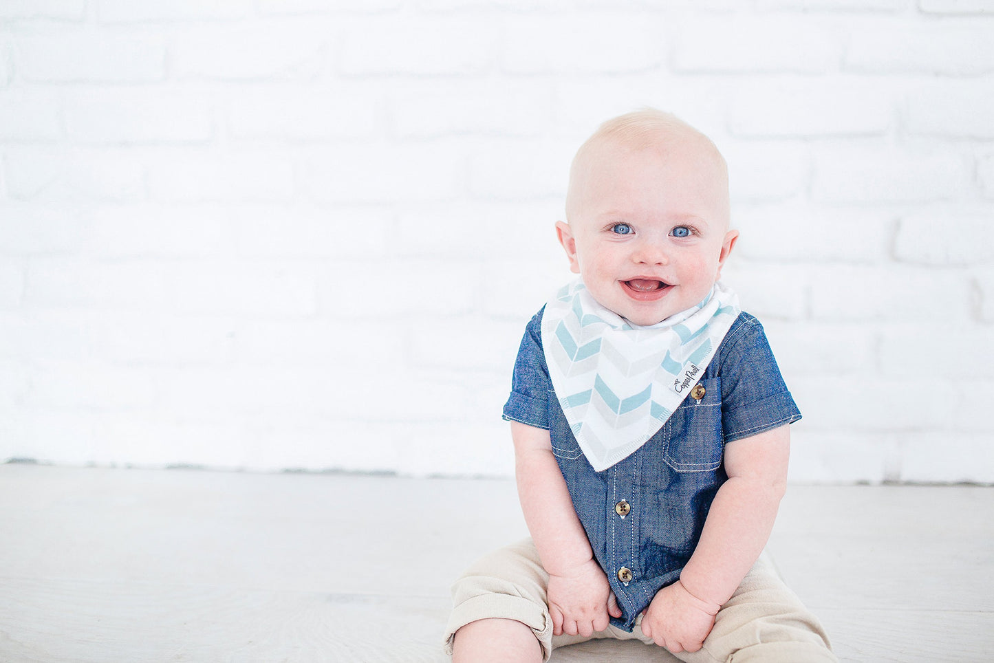 Copper Pearl - Juego de 4 baberos tipo bandana para bebé, set de regalo para niños, juego de arquero