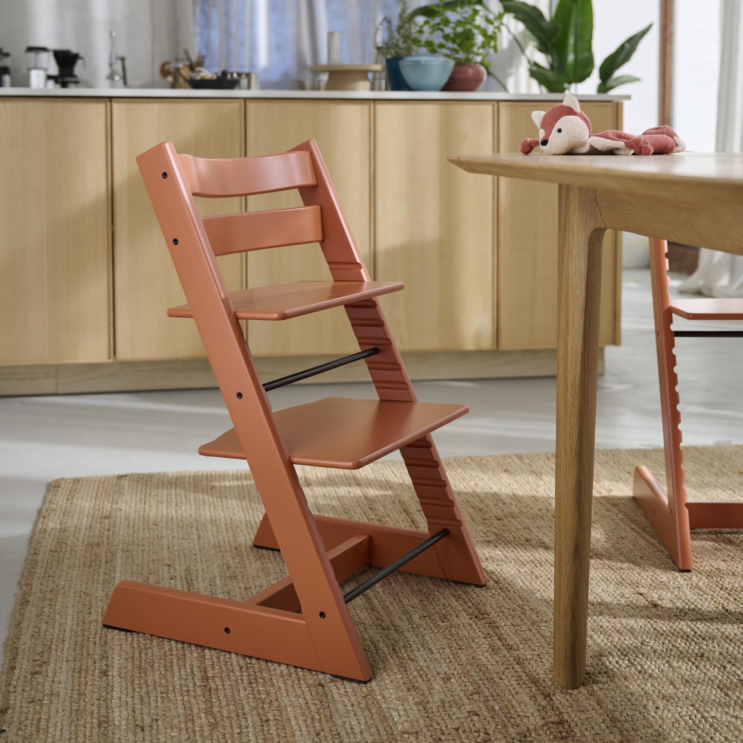 Silla Tripp Trapp de Stokke, Silla ajustable, evolutiva para recién nacidos, niños y adultos - Práctica, cómoda y ergonómica - Diseño atemporal (Terracota)